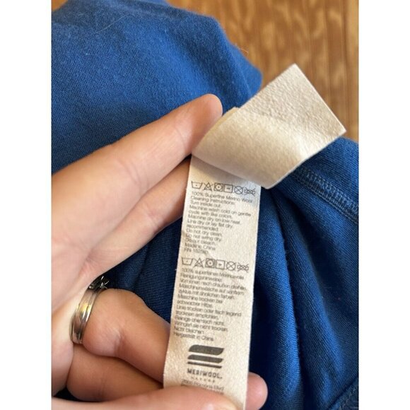 Meriwool Layers Women’s 1/2 Zip Sweater Size XS 250g Merino Wool Electric Blue - Picture 10 of 10